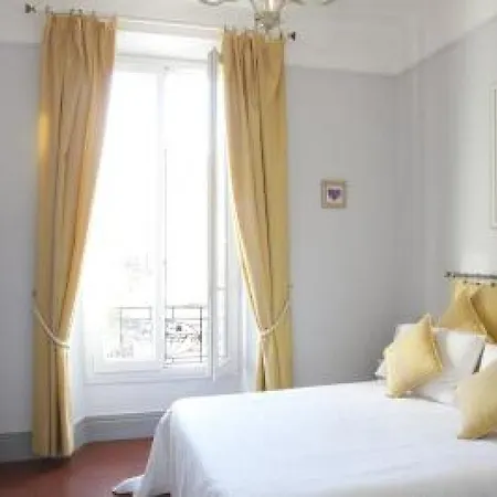 Carnot 14 Apartment *